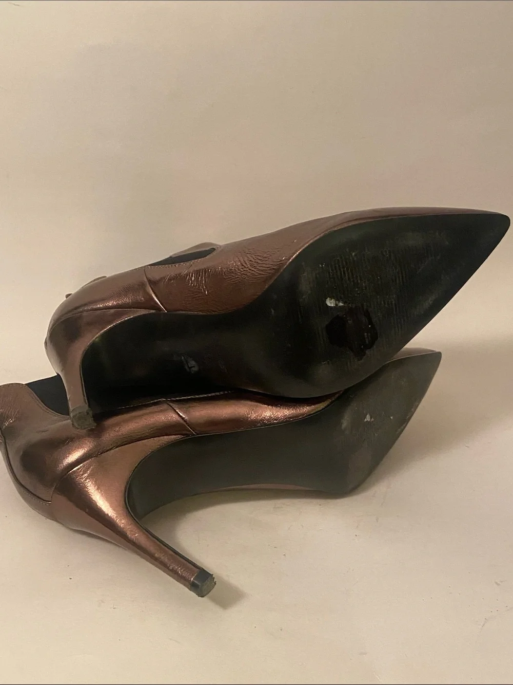 Nine West Metallic Bronze Leather Pointed-Toe Chelsea Booties 8.5” Stilettos